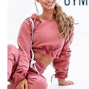 Gymshark x Whitney Simmons Cropped Hoodie